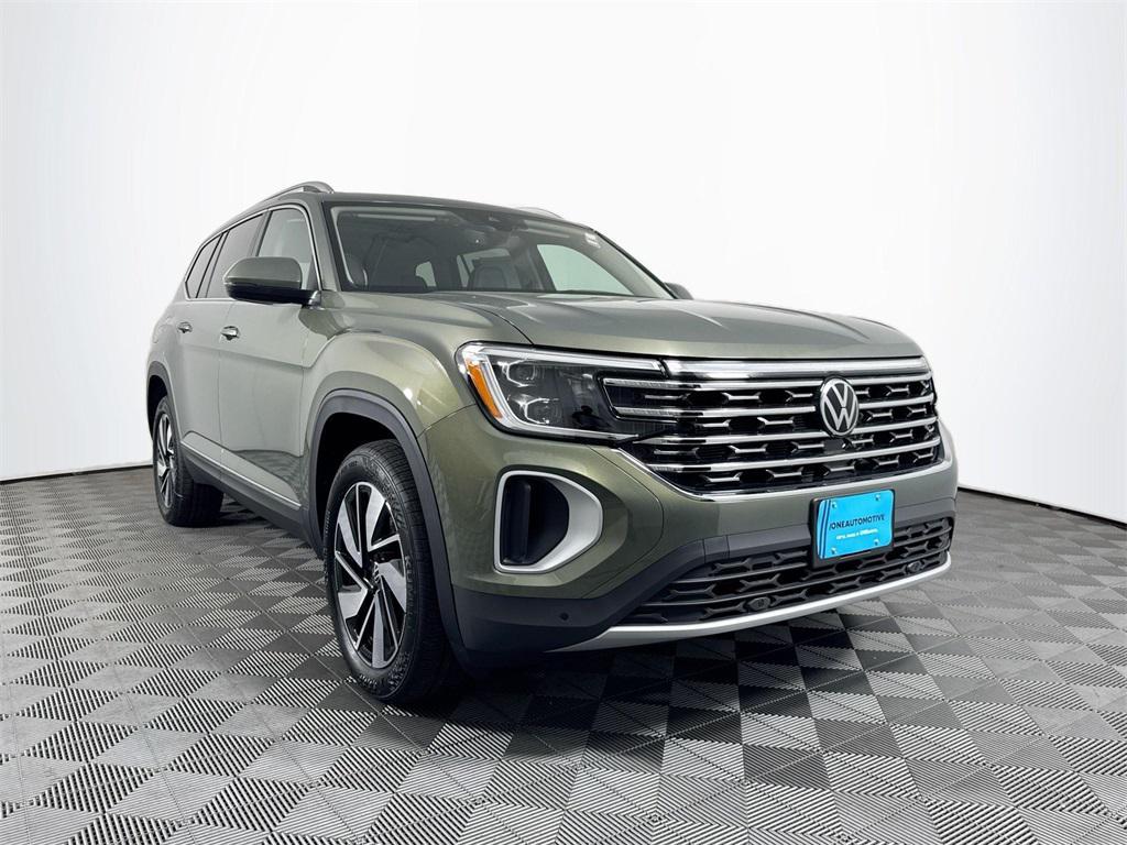 new 2025 Volkswagen Atlas car, priced at $49,072