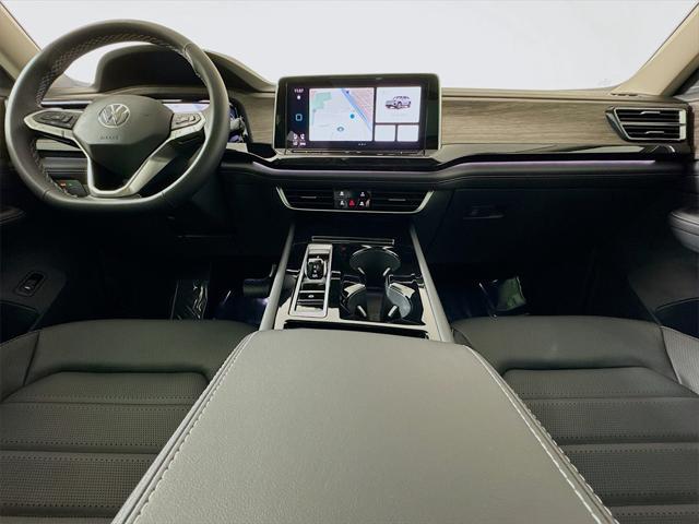 new 2025 Volkswagen Atlas car, priced at $49,072