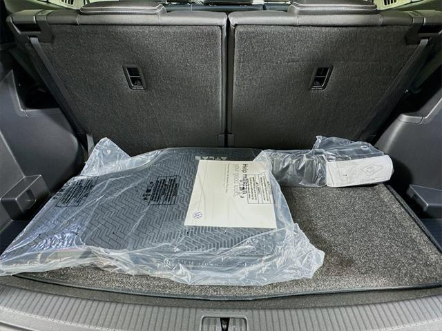 new 2025 Volkswagen Atlas car, priced at $49,072