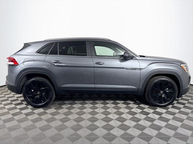 new 2025 Volkswagen Atlas Cross Sport car, priced at $45,603