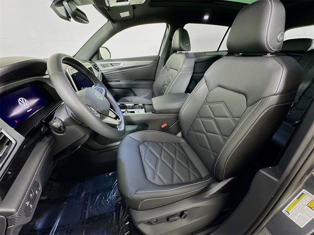 new 2025 Volkswagen Atlas Cross Sport car, priced at $45,103