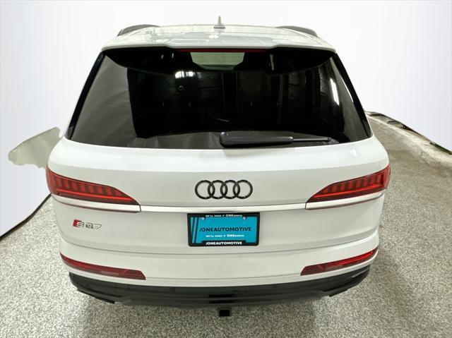 used 2021 Audi SQ7 car, priced at $47,272