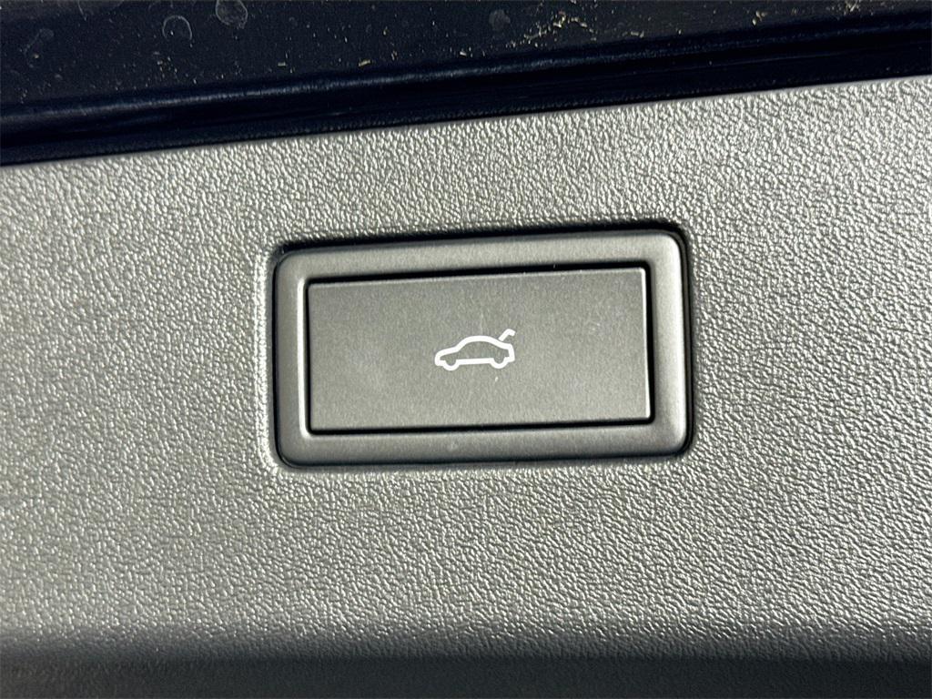 new 2025 Volkswagen Tiguan car, priced at $38,798