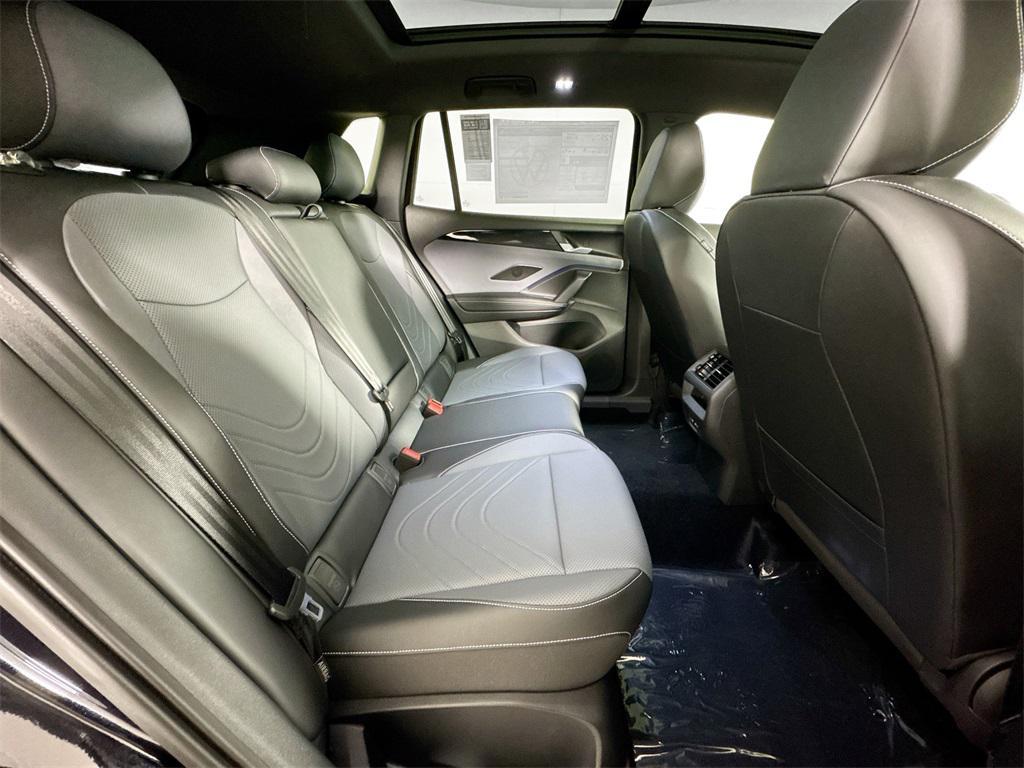 new 2025 Volkswagen Tiguan car, priced at $38,798