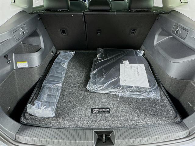 new 2025 Volkswagen Tiguan car, priced at $35,739