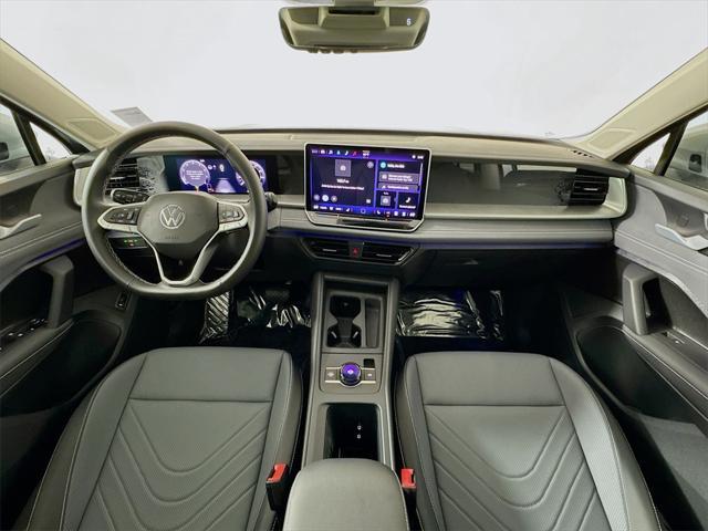 new 2025 Volkswagen Tiguan car, priced at $35,739