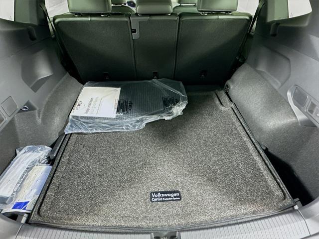 new 2024 Volkswagen Tiguan car, priced at $36,903