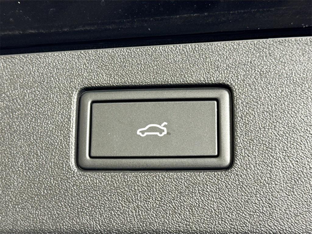 new 2025 Volkswagen Tiguan car, priced at $35,494