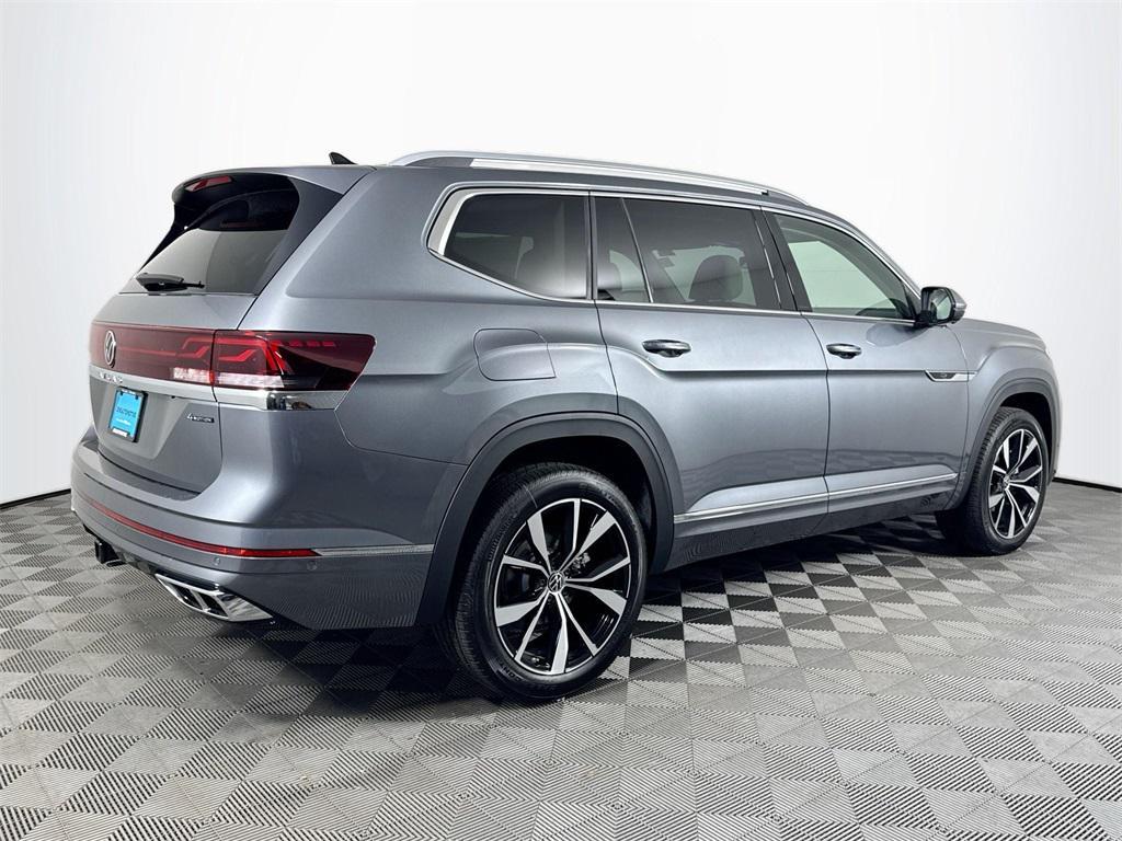 new 2025 Volkswagen Atlas car, priced at $53,411