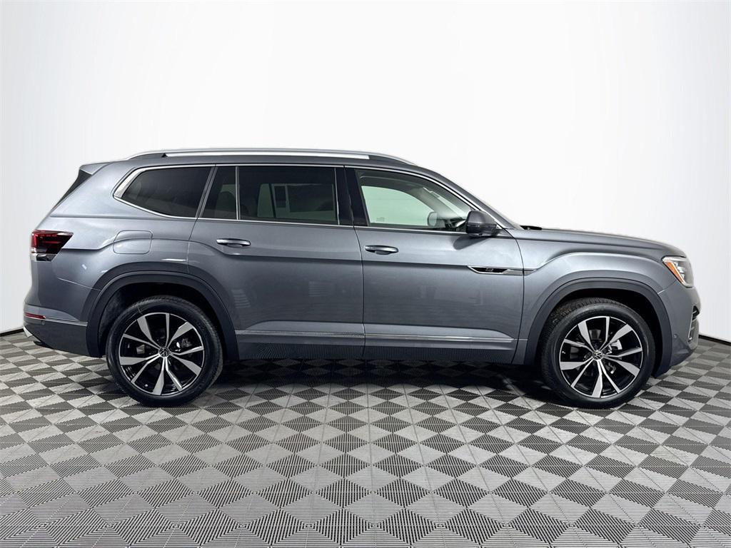 new 2025 Volkswagen Atlas car, priced at $53,411