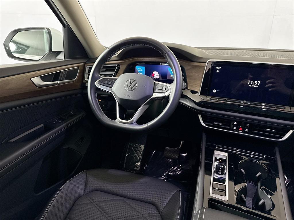 used 2024 Volkswagen Atlas car, priced at $32,892