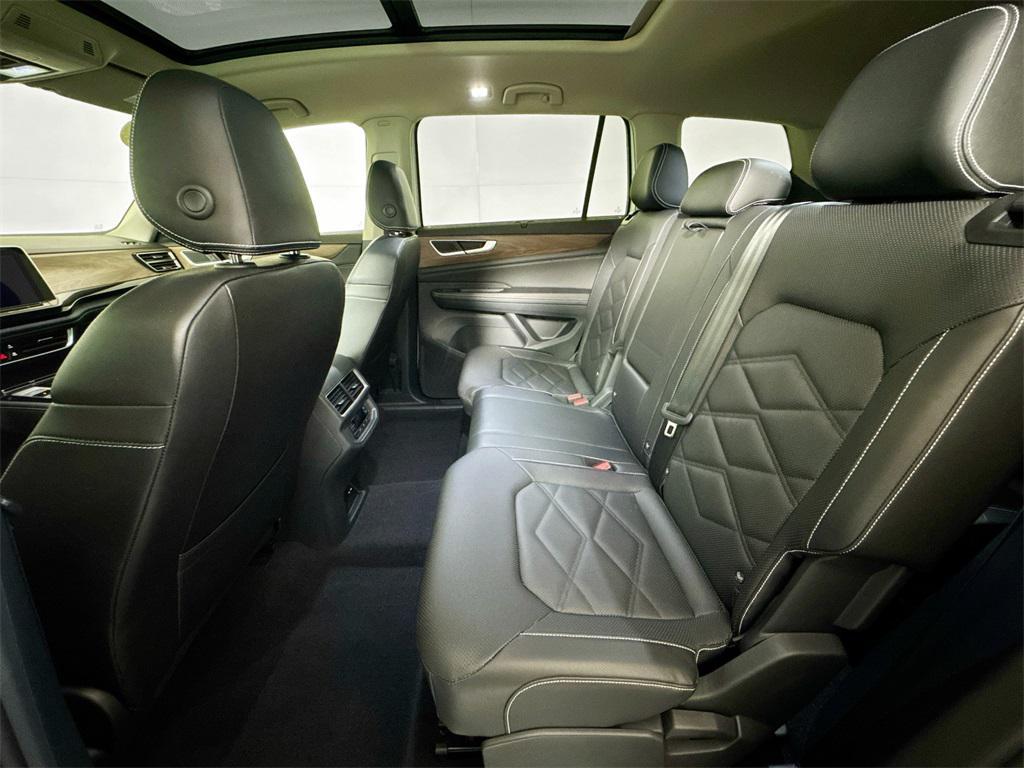 used 2024 Volkswagen Atlas car, priced at $32,892