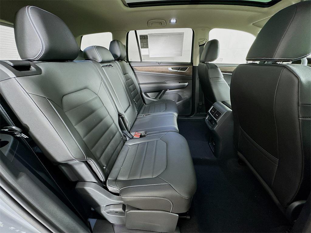 new 2025 Volkswagen Atlas car, priced at $49,509