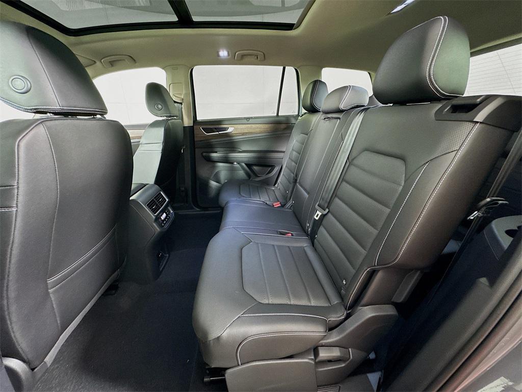new 2025 Volkswagen Atlas car, priced at $49,509