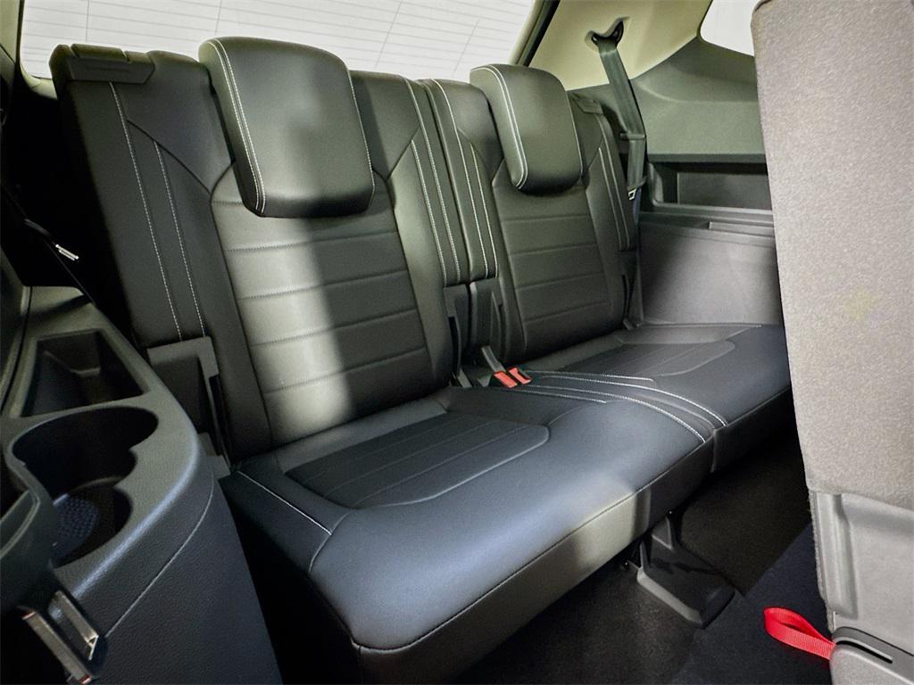 new 2025 Volkswagen Atlas car, priced at $49,509