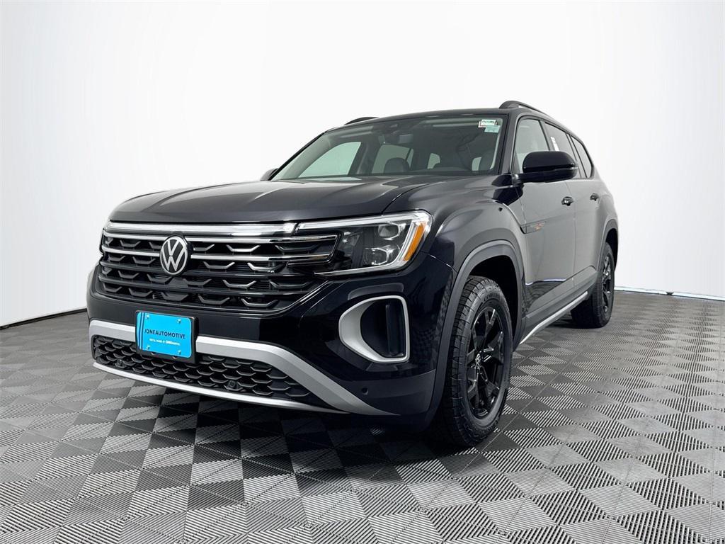 new 2025 Volkswagen Atlas car, priced at $48,175