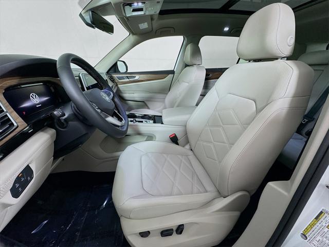 new 2025 Volkswagen Atlas car, priced at $46,148