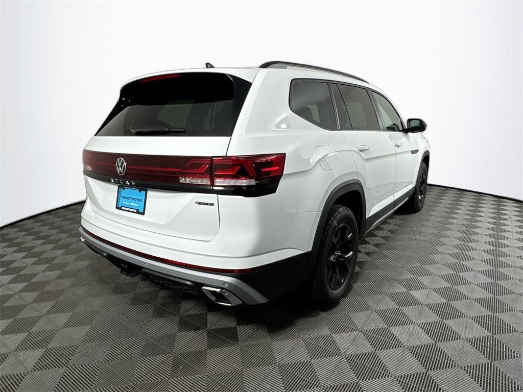 new 2025 Volkswagen Atlas car, priced at $47,502