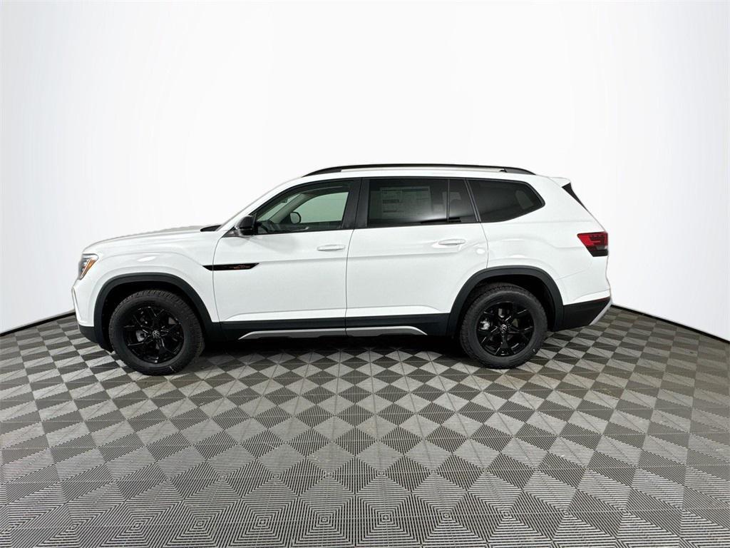 new 2025 Volkswagen Atlas car, priced at $47,502