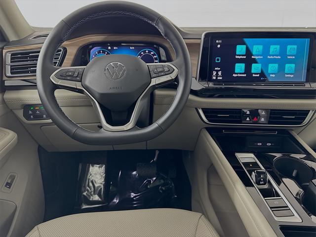 new 2025 Volkswagen Atlas car, priced at $46,561