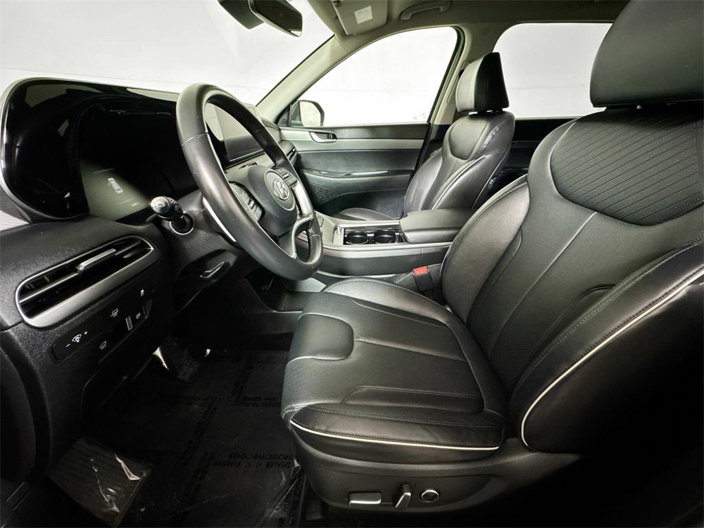 used 2024 Hyundai Palisade car, priced at $31,333