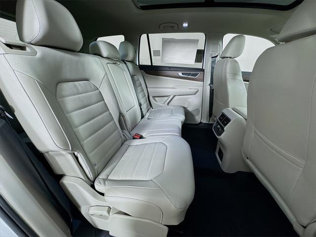 new 2025 Volkswagen Atlas car, priced at $49,336