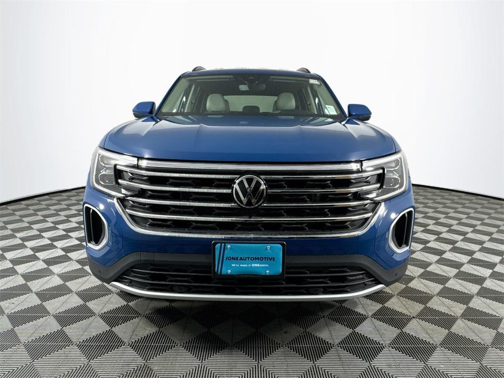 new 2025 Volkswagen Atlas car, priced at $44,431