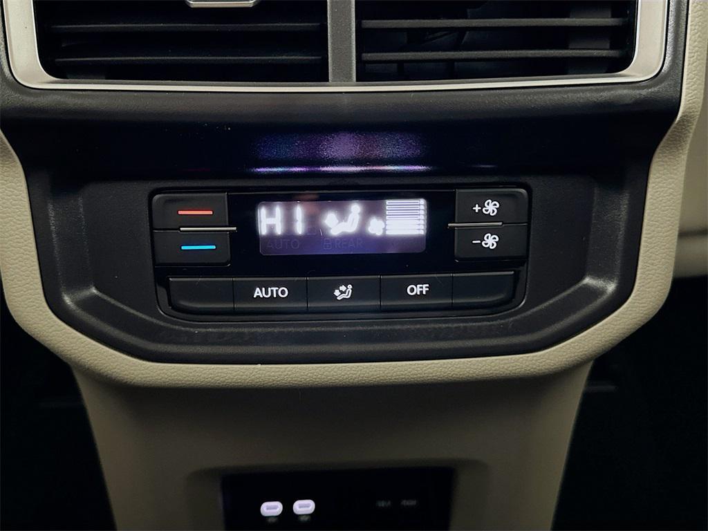new 2025 Volkswagen Atlas car, priced at $44,431