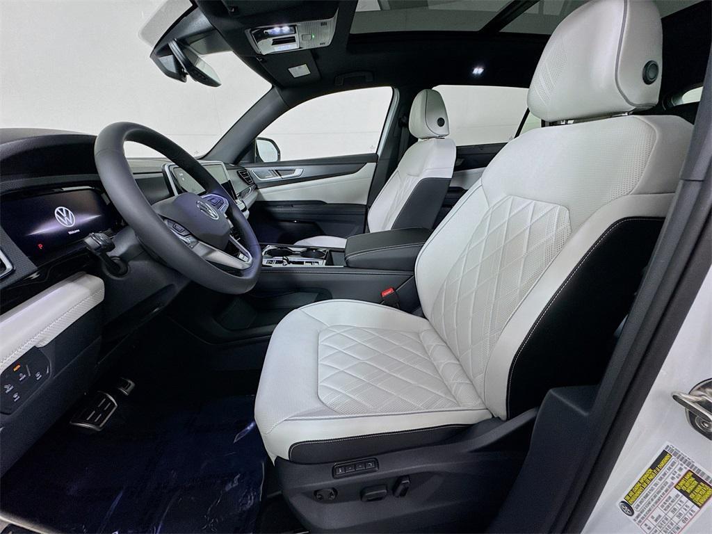 new 2025 Volkswagen Atlas Cross Sport car, priced at $52,872
