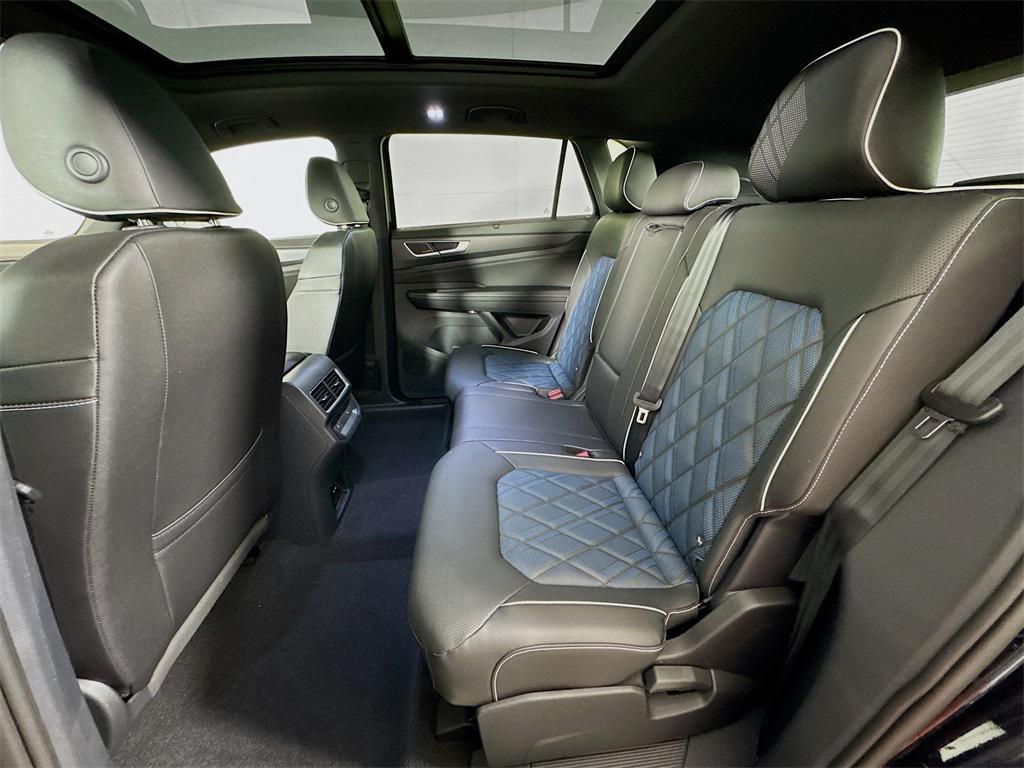 new 2025 Volkswagen Atlas Cross Sport car, priced at $52,935
