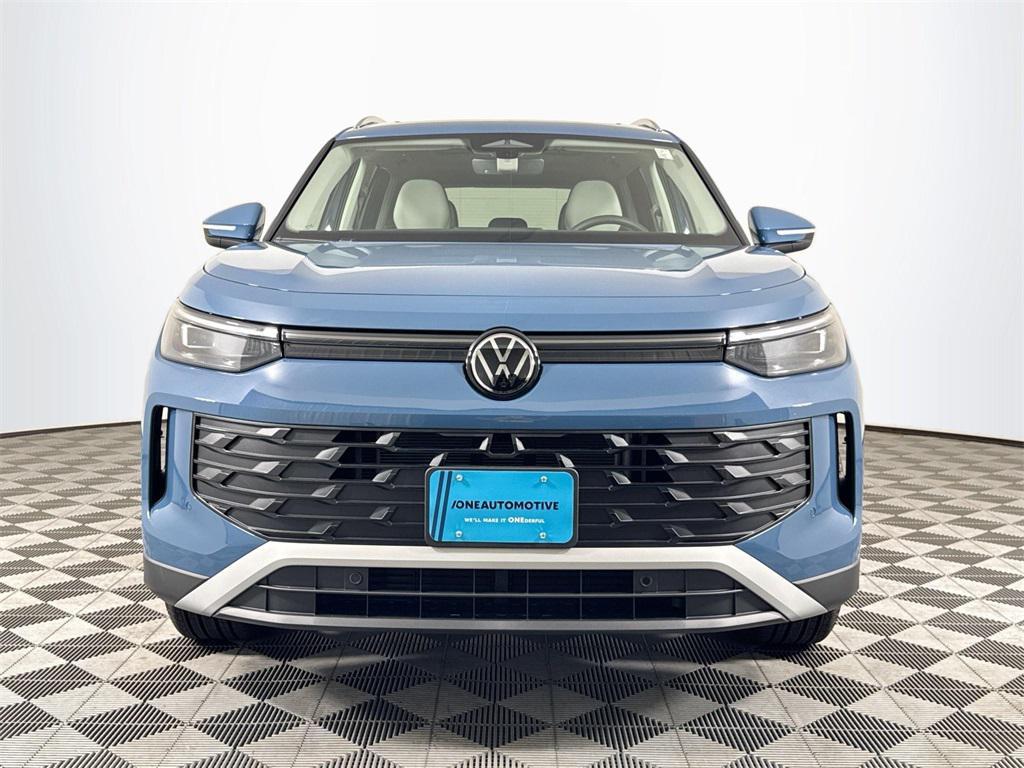 new 2025 Volkswagen Tiguan car, priced at $37,197