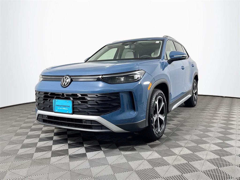 new 2025 Volkswagen Tiguan car, priced at $37,197