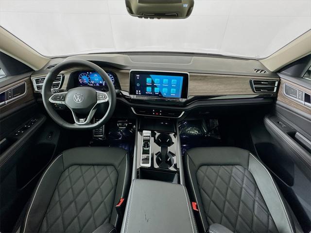 new 2025 Volkswagen Atlas car, priced at $54,348