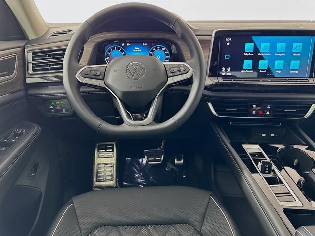 new 2025 Volkswagen Atlas car, priced at $54,348