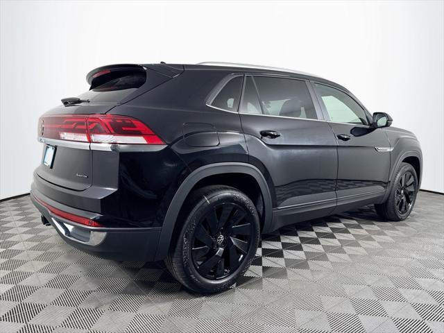 new 2025 Volkswagen Atlas Cross Sport car, priced at $44,571