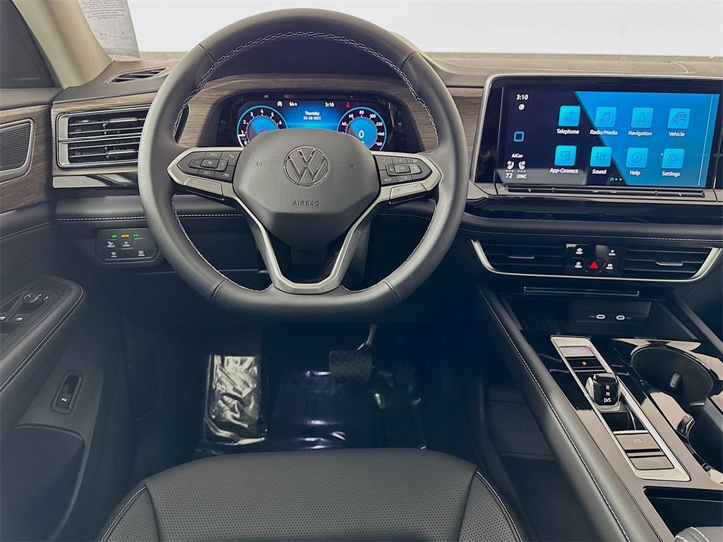 new 2025 Volkswagen Atlas car, priced at $48,997