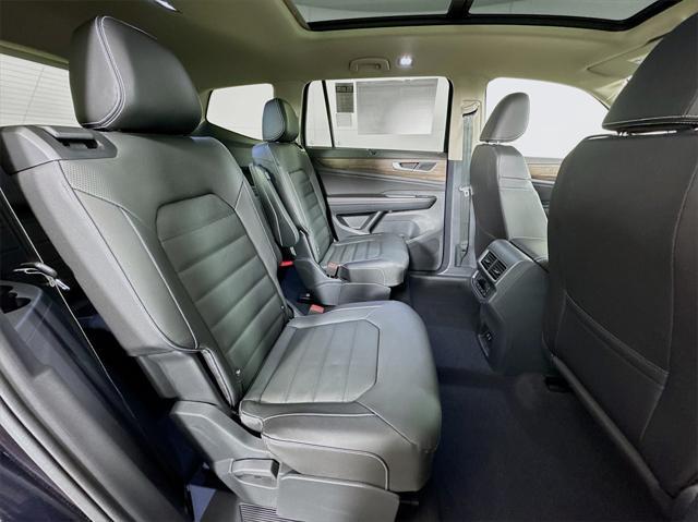 new 2025 Volkswagen Atlas car, priced at $49,497