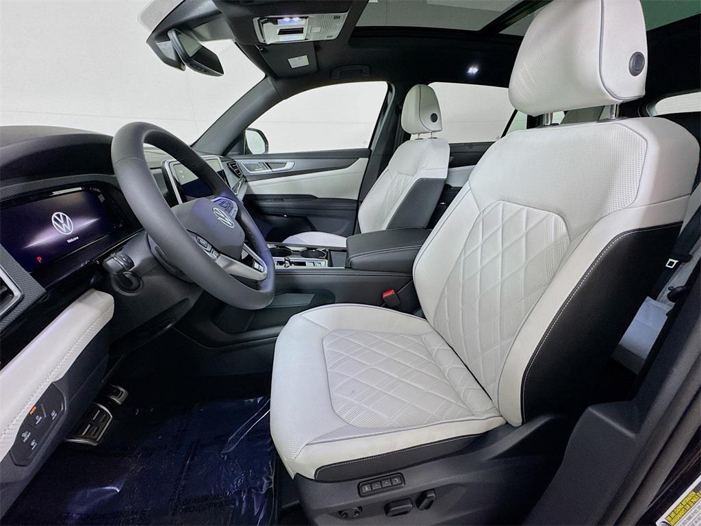 new 2025 Volkswagen Atlas Cross Sport car, priced at $52,435