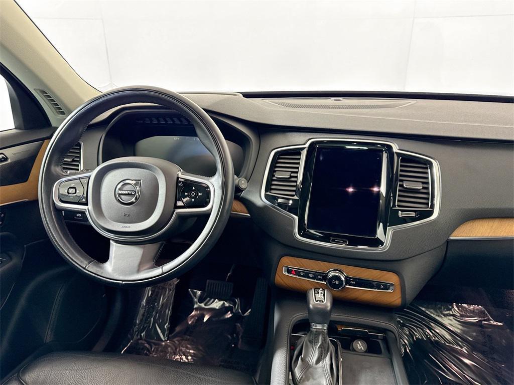 used 2022 Volvo XC90 car, priced at $31,497