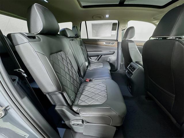 new 2025 Volkswagen Atlas car, priced at $53,848