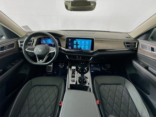 new 2025 Volkswagen Atlas car, priced at $53,848