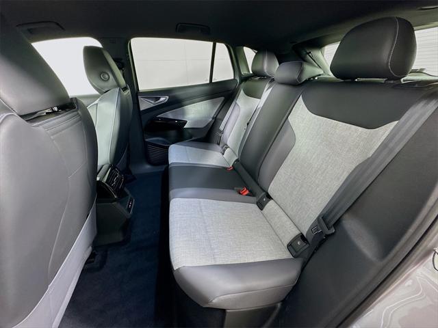 new 2025 Volkswagen ID.4 car, priced at $49,495