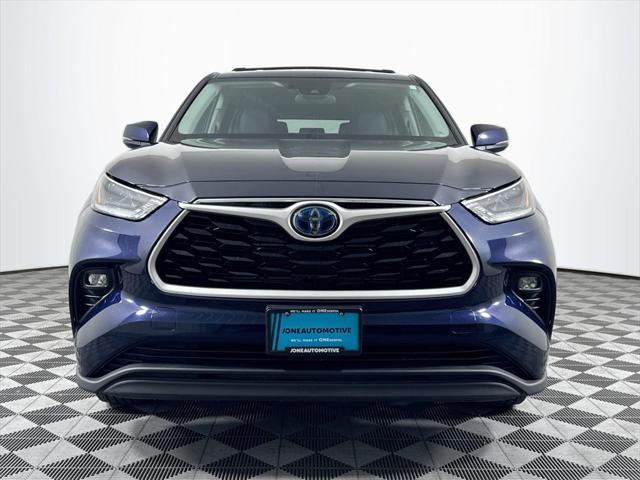 used 2021 Toyota Highlander Hybrid car, priced at $28,222