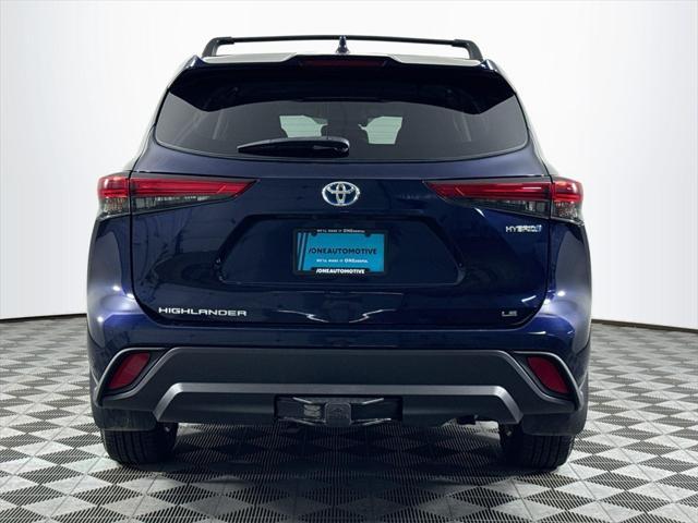 used 2021 Toyota Highlander Hybrid car, priced at $28,222
