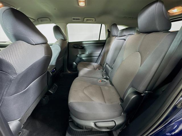 used 2021 Toyota Highlander Hybrid car, priced at $28,222