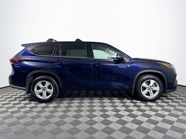 used 2021 Toyota Highlander Hybrid car, priced at $28,222
