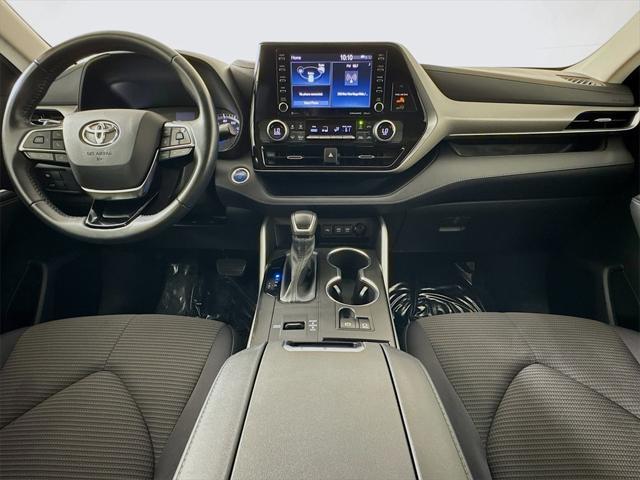 used 2021 Toyota Highlander Hybrid car, priced at $28,222