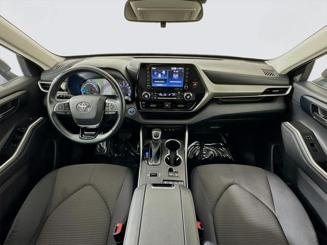 used 2021 Toyota Highlander Hybrid car, priced at $28,222