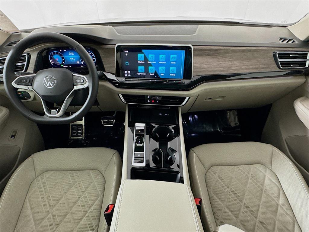 new 2025 Volkswagen Atlas car, priced at $54,009