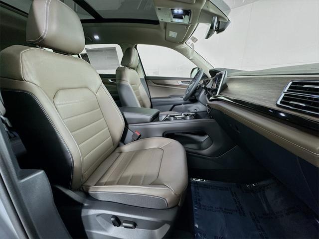 new 2025 Volkswagen Atlas car, priced at $49,336